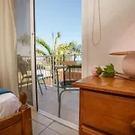 Kangaroo Villa