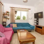 Kangaroo Villa
