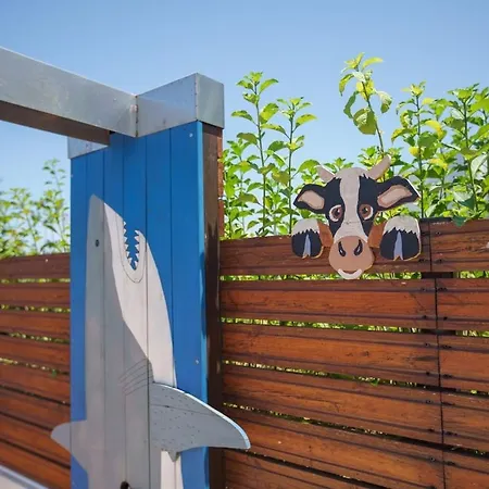 Kangaroo Villa