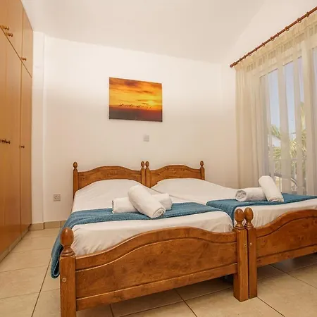 Kangaroo Villa