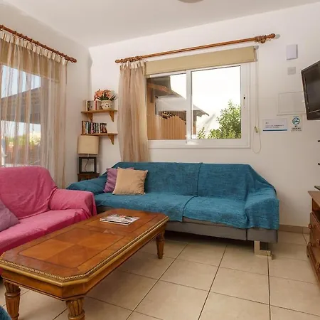 Kangaroo Villa *